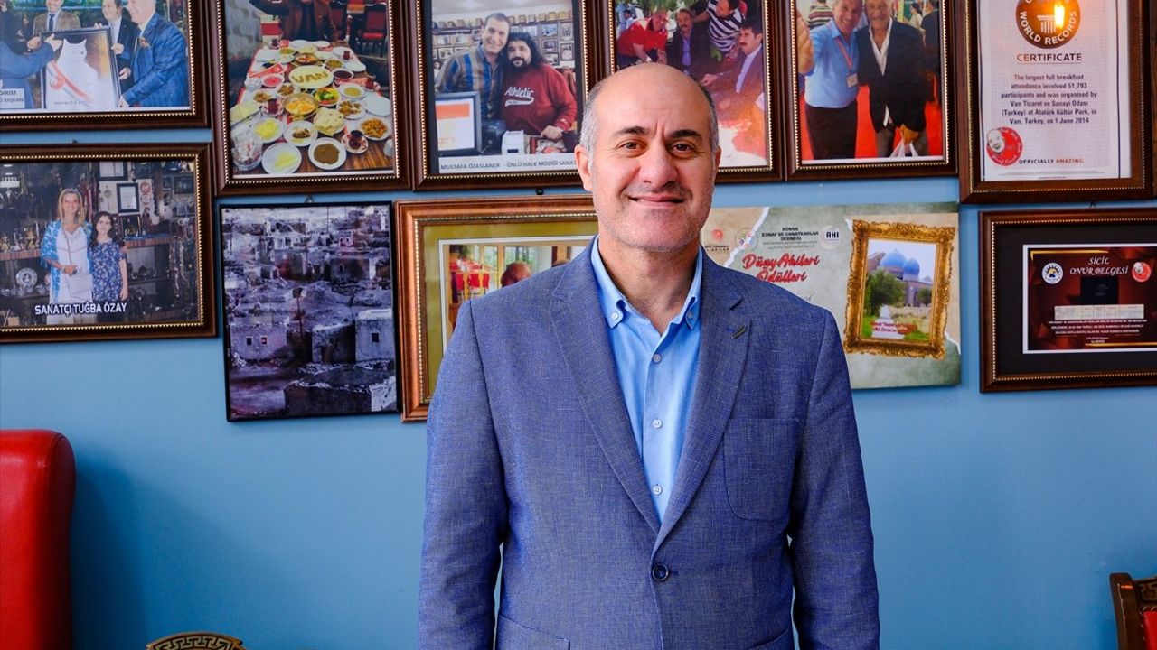 Yusuf Konak'tan Dünya Ahisi Ödülü ile Taçlanan Van Kahvaltısı