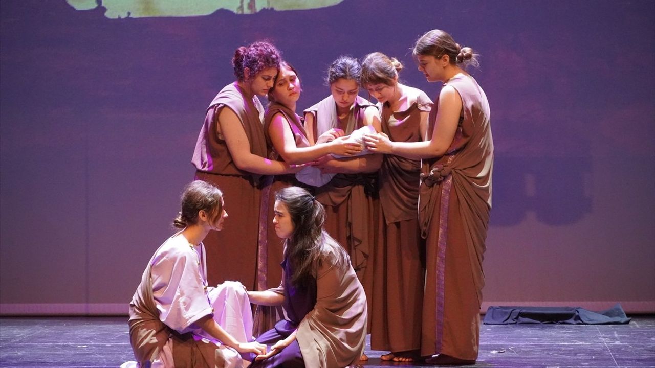 10. Roman Kahramanları İstanbul Edebiyat Festivali Tamamlandı