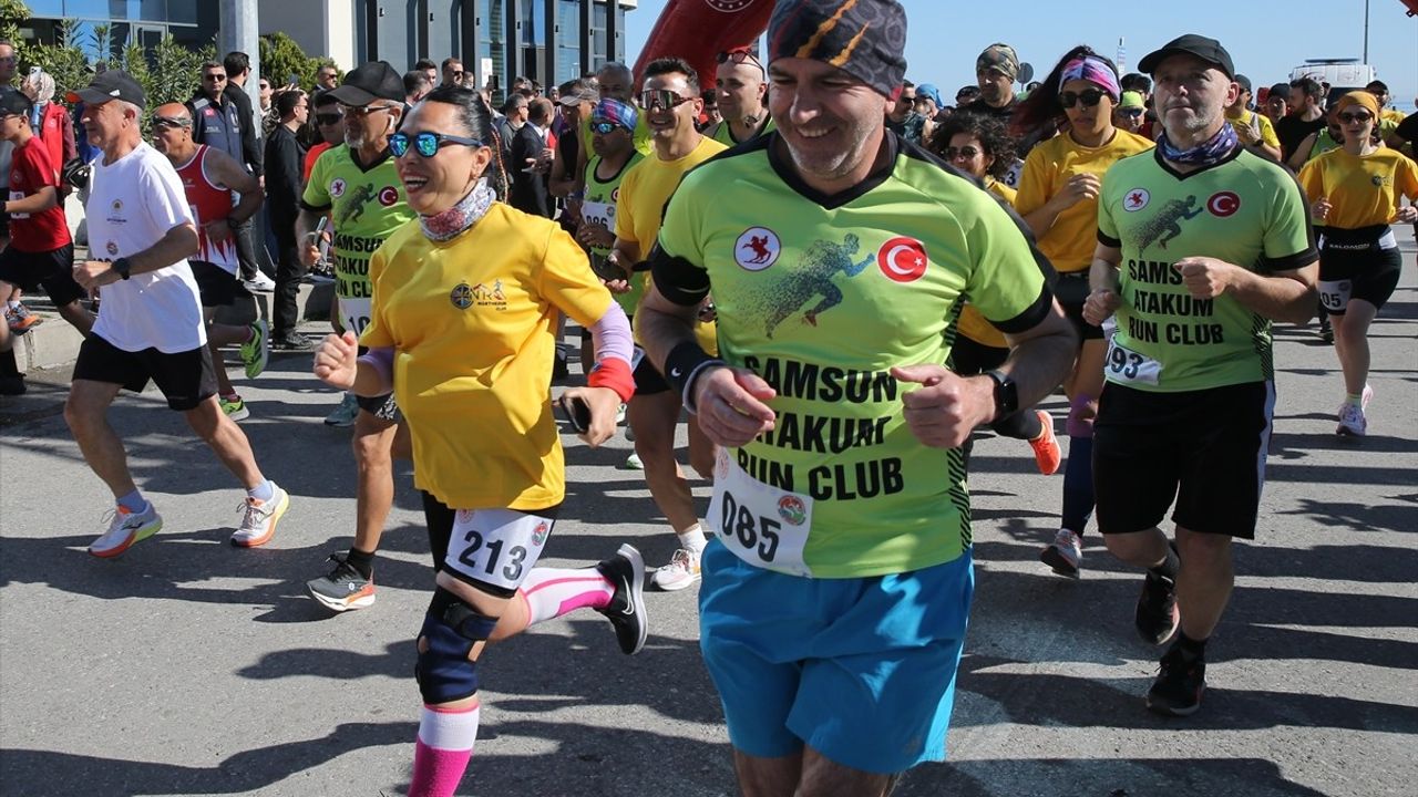 19 Mayıs Yarı Maratonu Samsun'da Coşkuyla Başladı