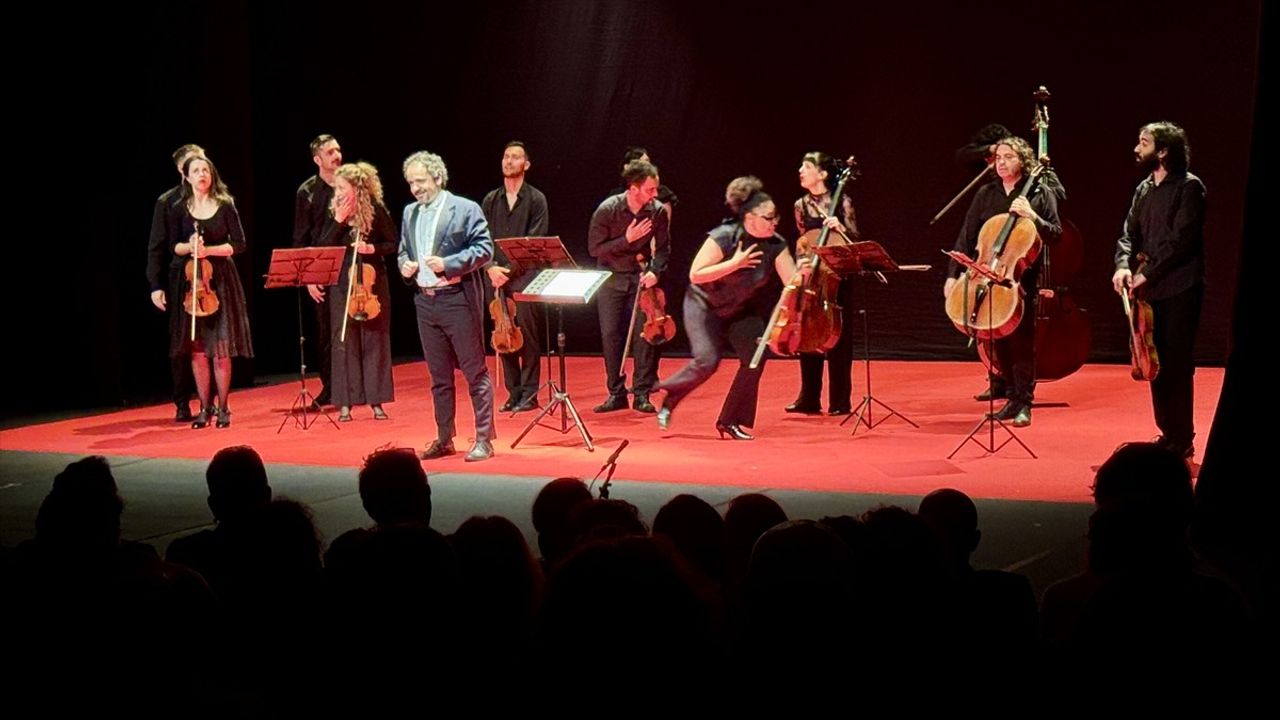 25. Uluslararası Karadeniz Tiyatro Festivali Trabzon'da Başladı