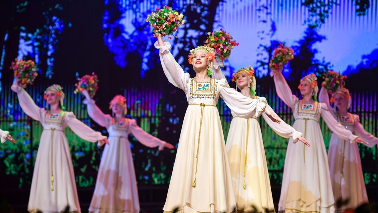 5. Uluslararası Çocuk Folklor Festivali Bişkek'te Başladı