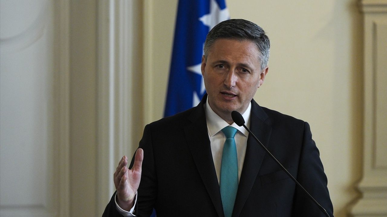 AB Konseyi Başkanı Costa, Bosna Hersek'teki Siyasi Krizle İlgili Endişelerini Dile Getirdi
