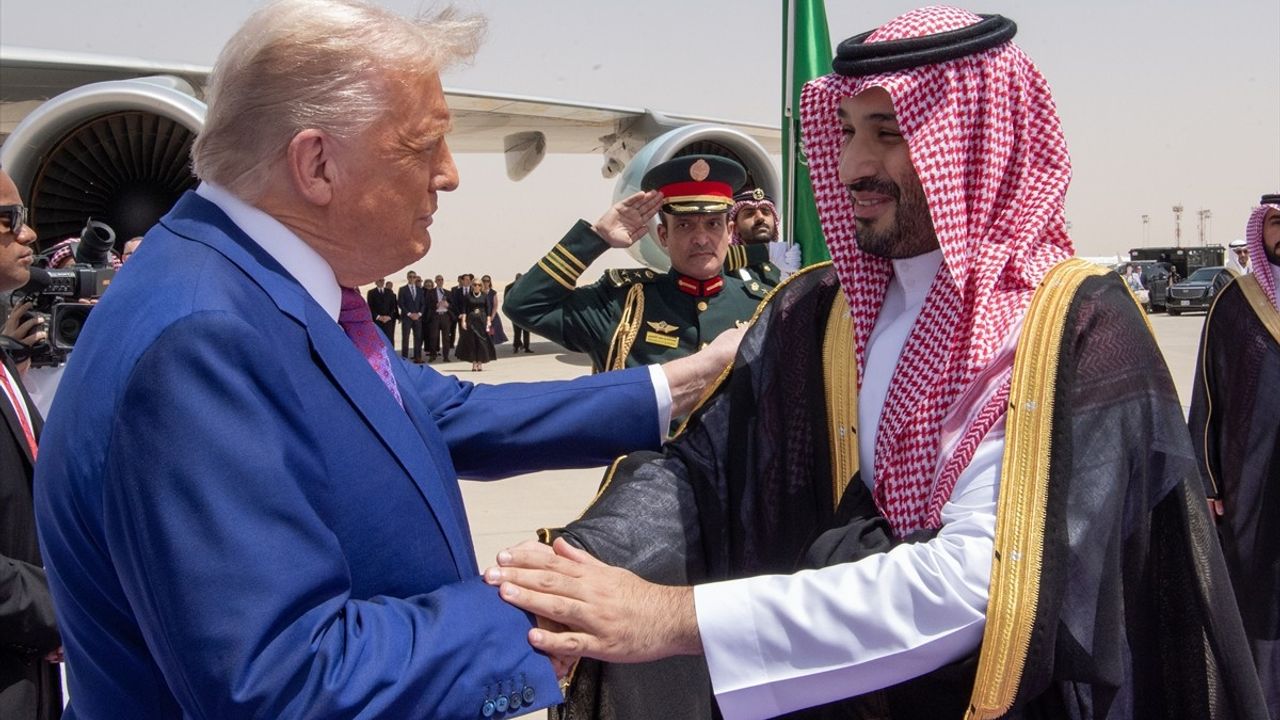 ABD Başkanı Trump Suudi Arabistan'da