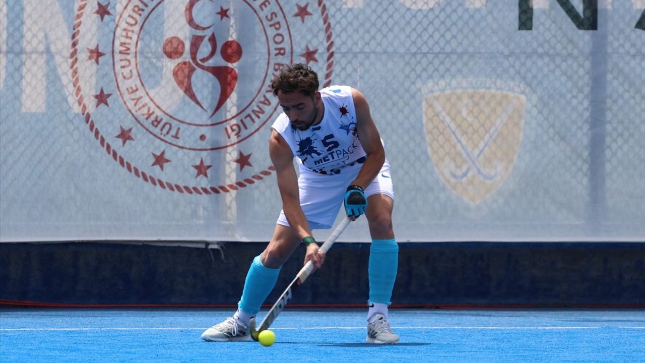 Açık Alan Hokeyi Yarı Finalinde Metpack Alanya Yıldızları Finale Yükseldi