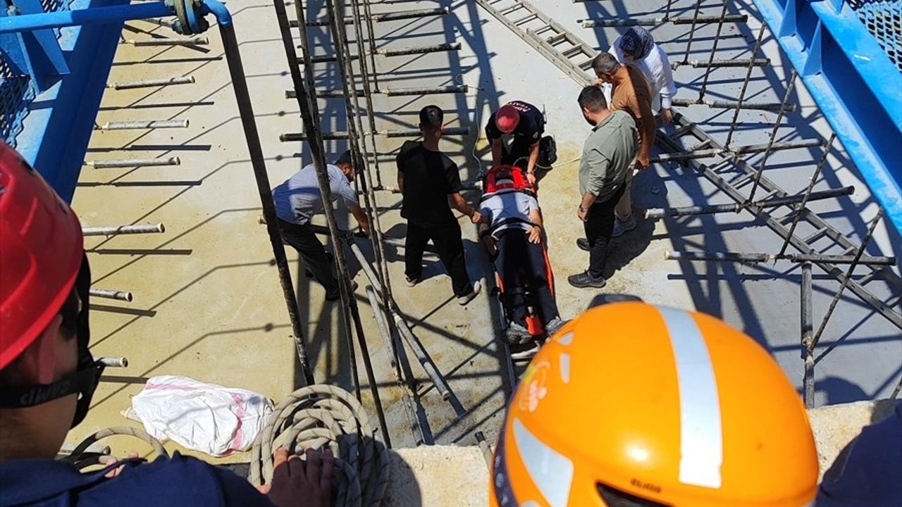 Adana'da Fabrikada İş Kazası: Bir İşçi Yaralandı