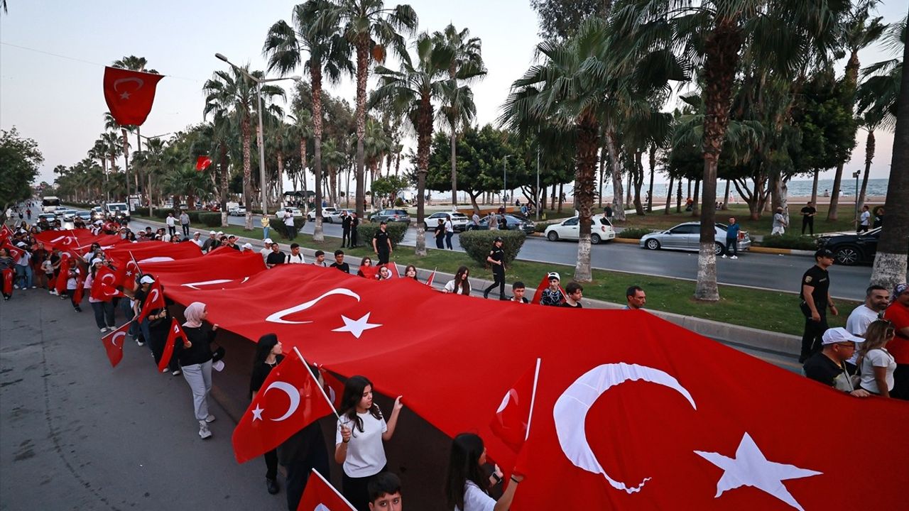 Adana ve Mersin'de 19 Mayıs Bayramı Coşkuyla Kutlandı