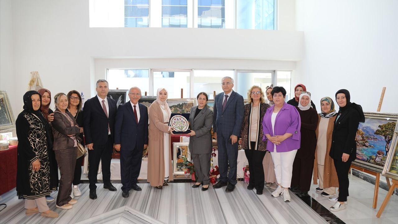 Aile ve Sosyal Hizmetler Bakan Yardımcısı Sevim Sayım Madak'ın Çubuk Ziyareti