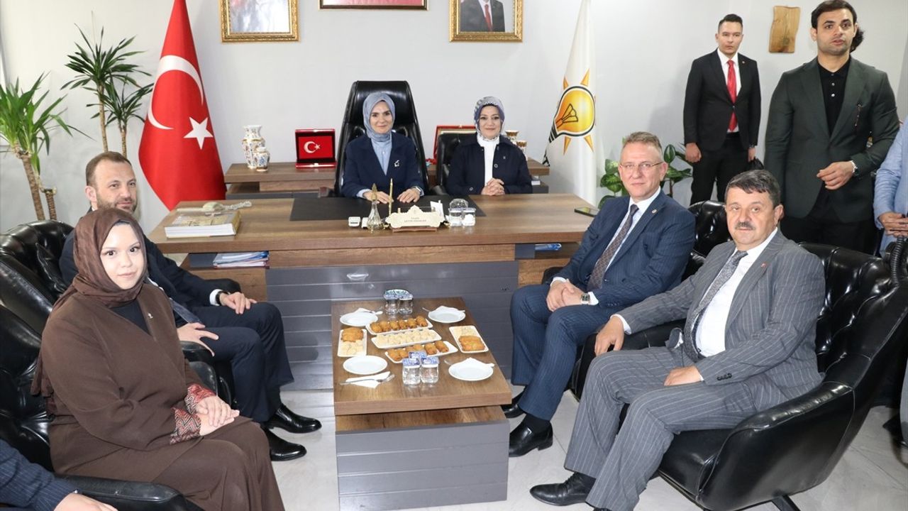 Aile ve Sosyal Hizmetler Bakanı Göktaş Kütahya'da Ziyaretlerde Bulundu