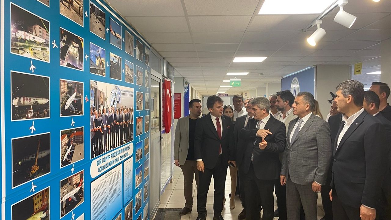 Aksu Uçak Bakım Lisesi'nde Bilim Fuarı Heyecanı