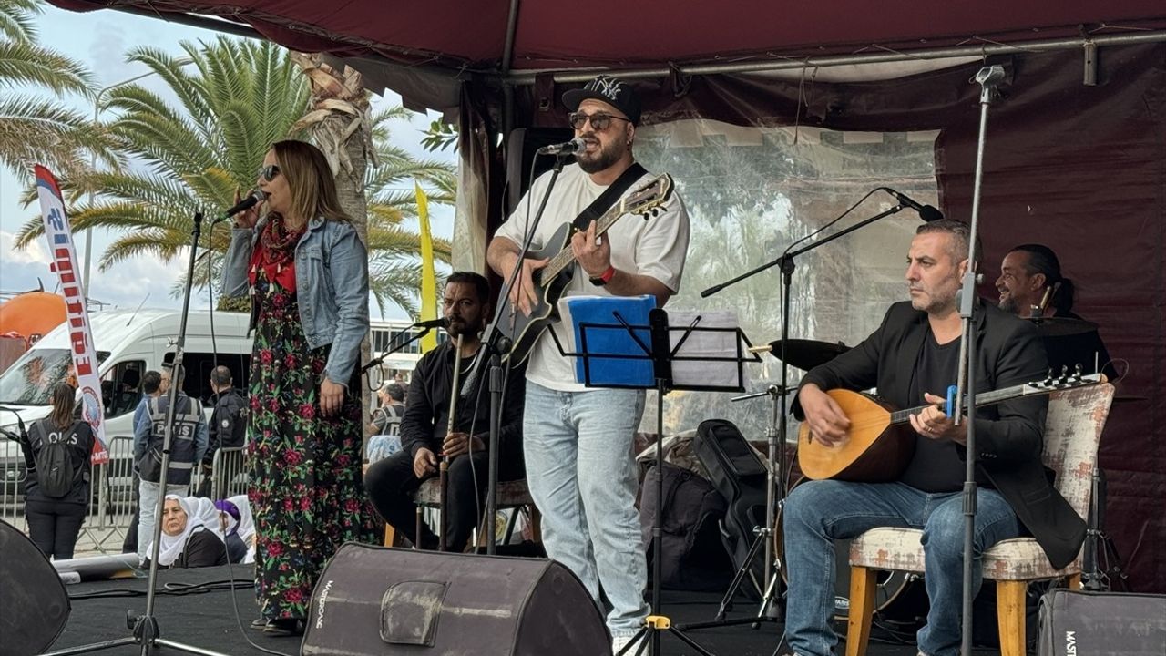 Alanya'da 1 Mayıs Emek ve Dayanışma Günü Coşkusu