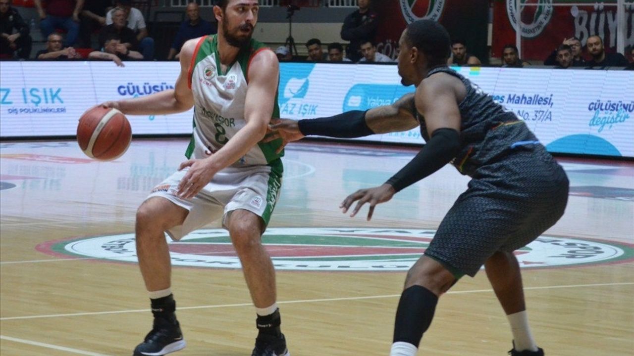 Aliağa Petkimspor, Yalovaspor'u Deplasmanda Mağlup Etti