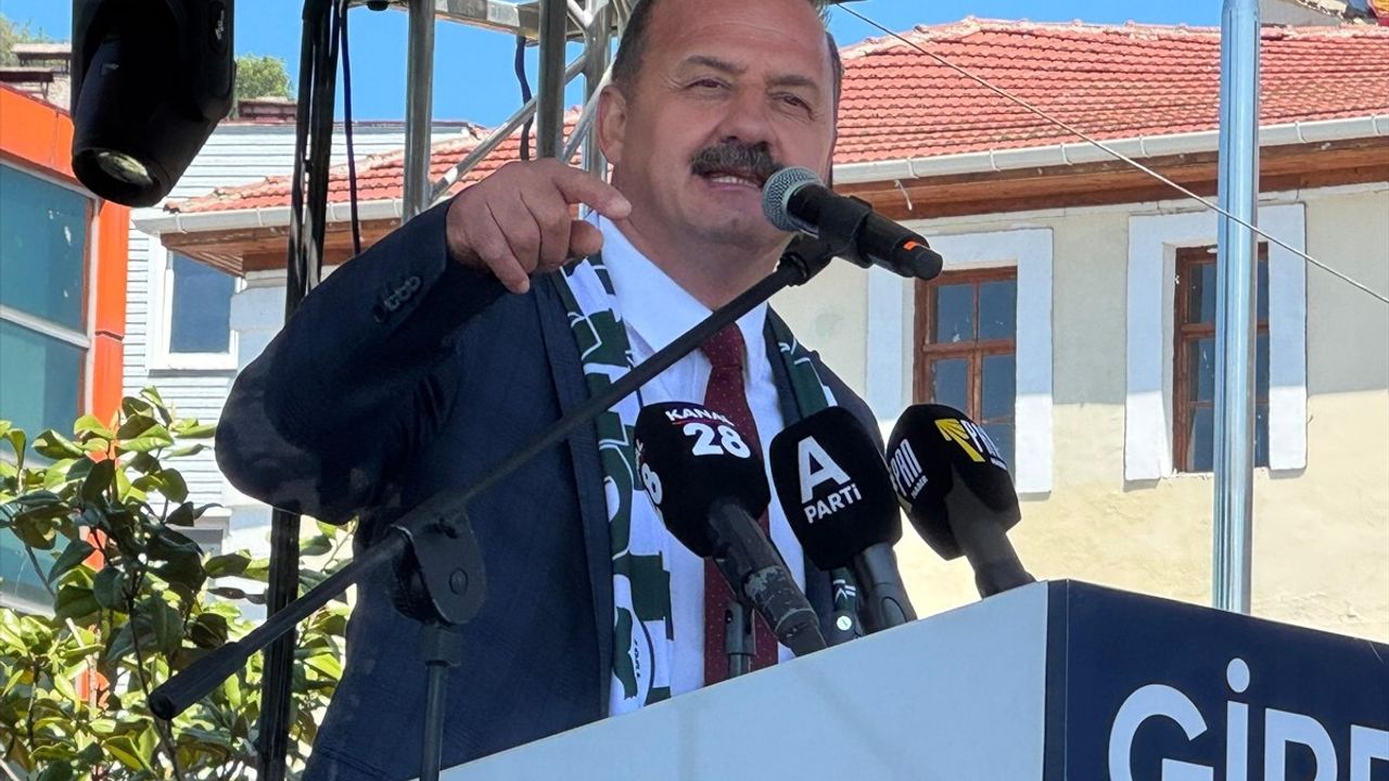 Anahtar Parti Genel Başkanı Yavuz Ağıralioğlu Giresun'da
