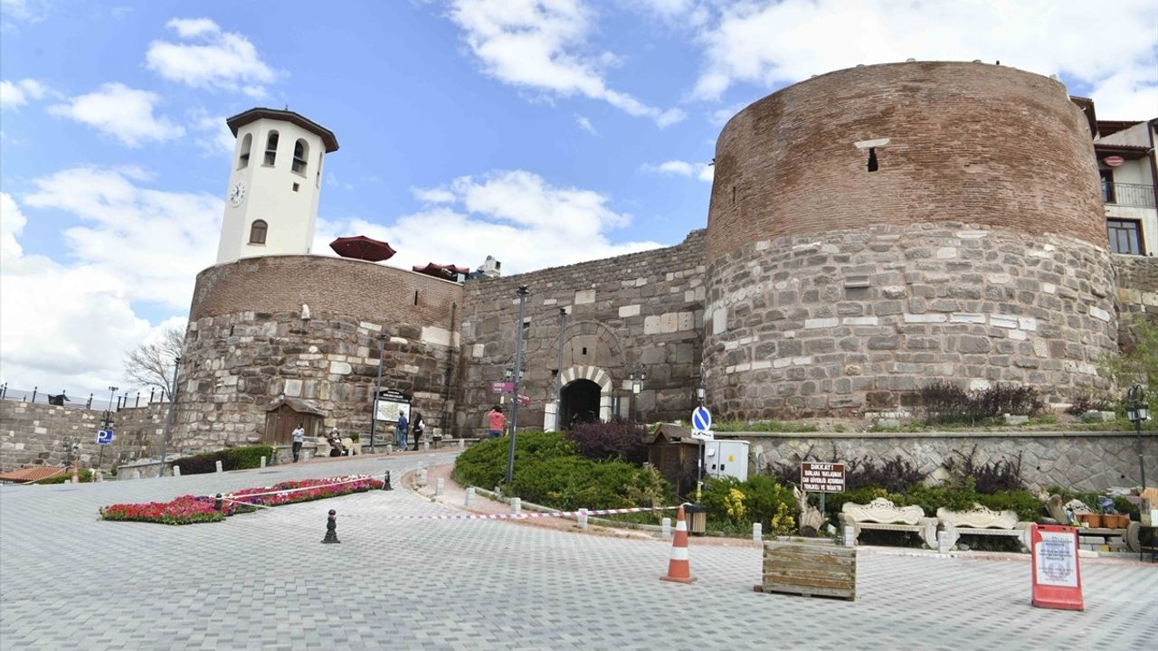Ankara Kalesi'nin Restorasyon Çalışmaları Tamamlandı