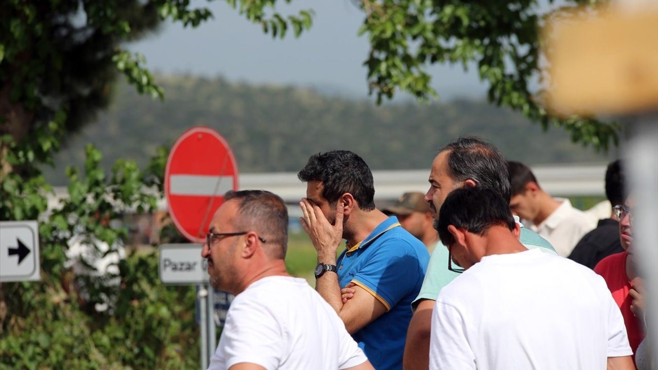 Aydın'da Traktör ve Motosiklet Çarpışması: 3 Ölü
