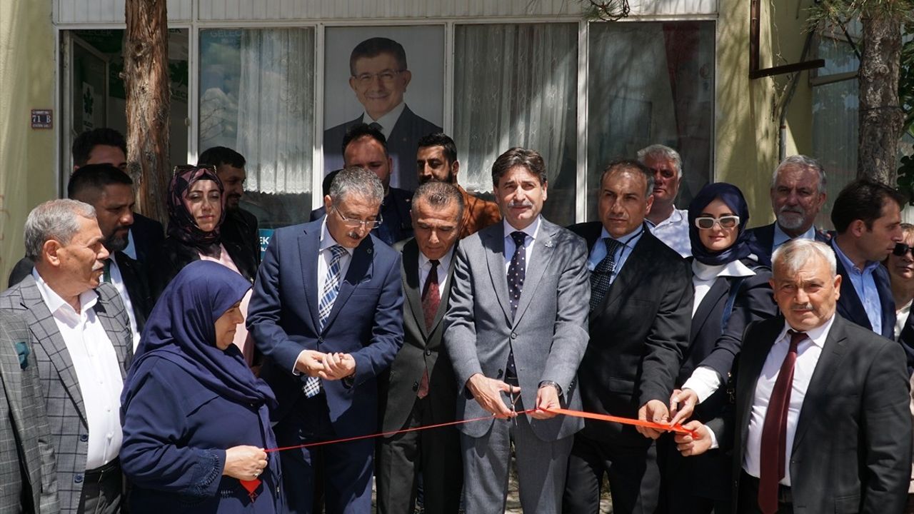 Ayhan Sefer Üstün'den Barış Mesajı