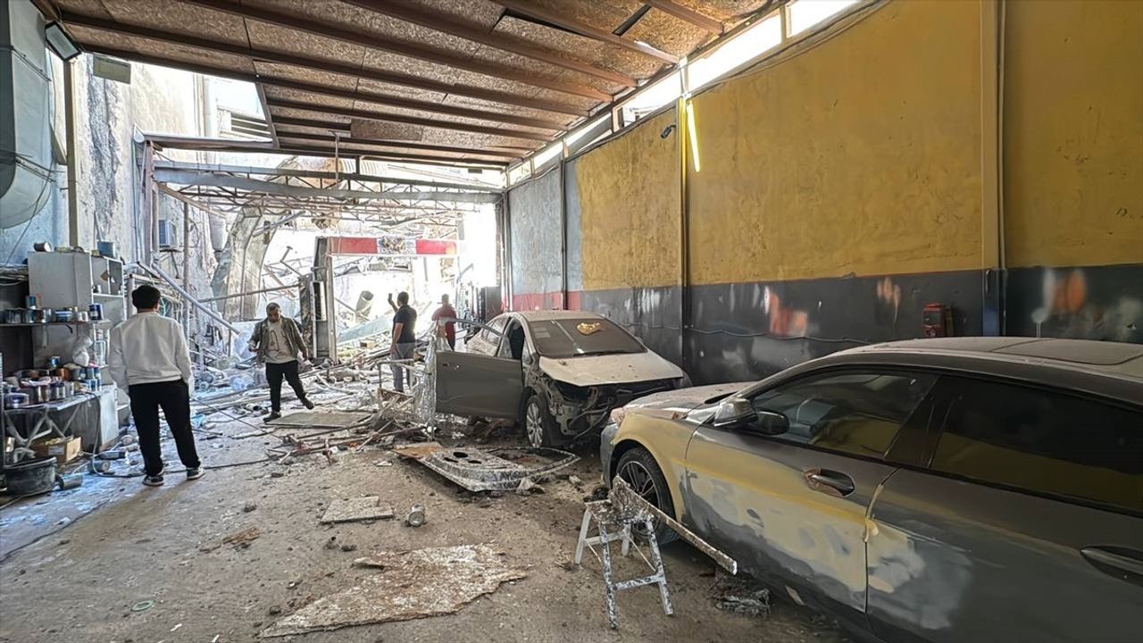 Bağcılar'daki Ütü Paket Atölyesinde Patlama: Bir Yaralı