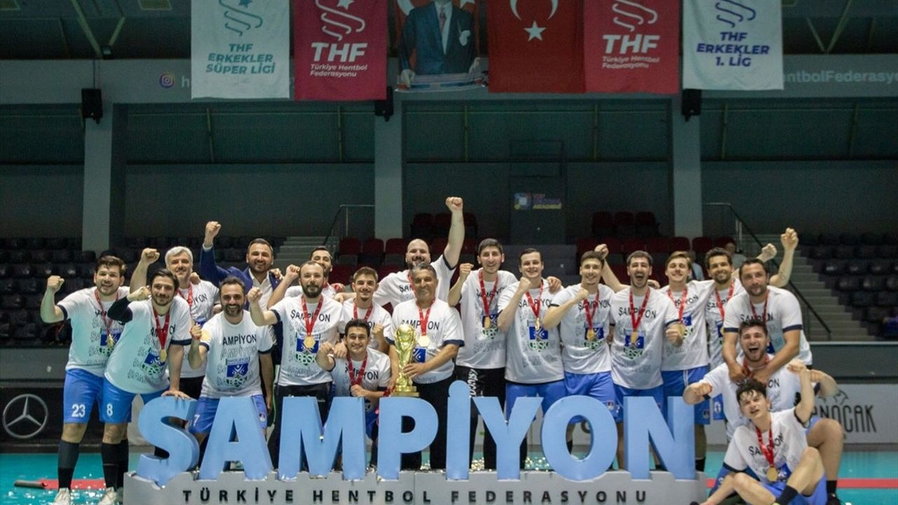 Bahçelievler Belediyespor ve Ankara Hentbol Süper Lig'e Yükseldi