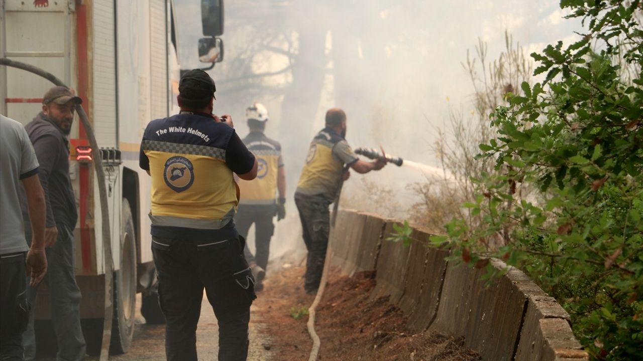 Bayırbucak'ta Yangın Sürüyor: Ekipler Mücadele Ediyor