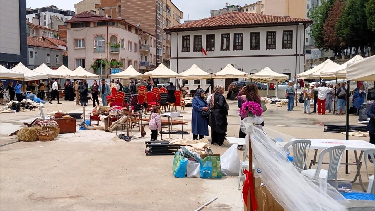 Bilecik'te Sağanak ve Fırtına Hayatı Olumsuz Etkiledi