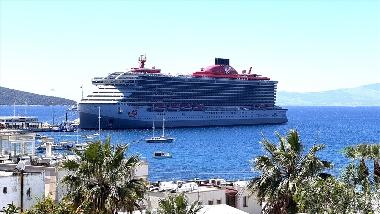 Bodrum'a Gelen Kruvaziyer Turist Akını