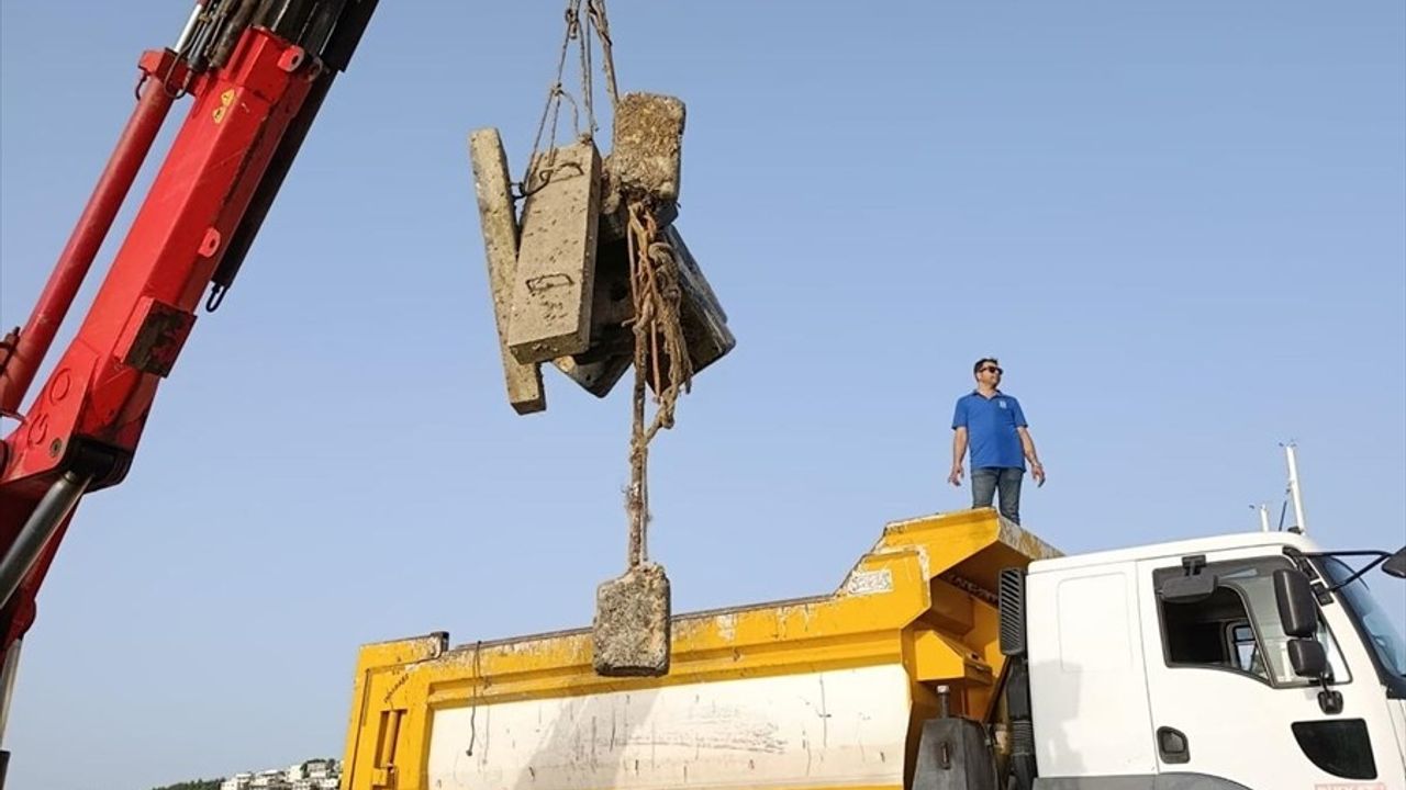 Bodrum'da Deniz Dip Temizliği: 45 Ton Atık Toplandı