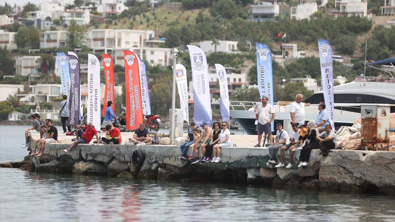 Bodrum'da Su Sporları Coşkusu: Türkiye Şampiyonası Başladı