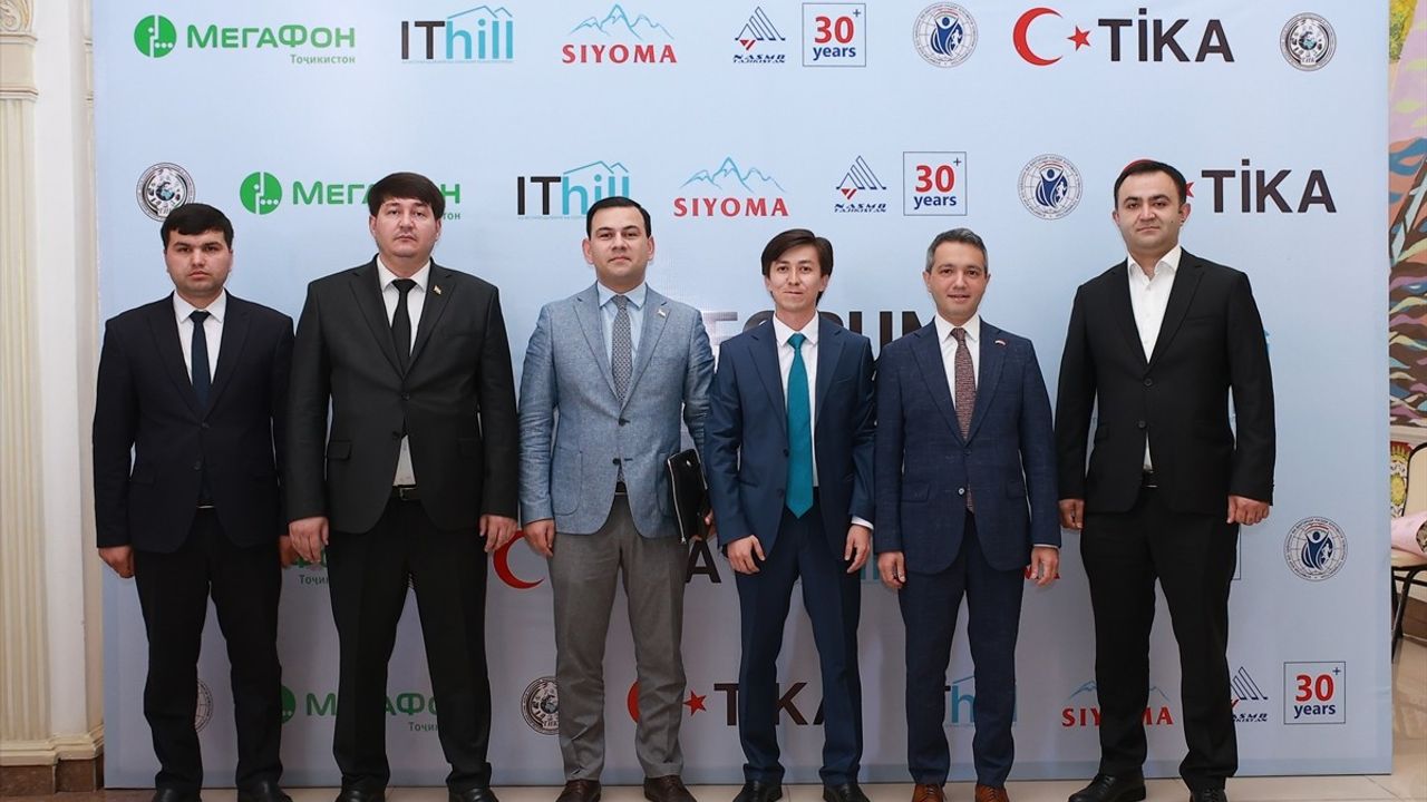 Bokhtar'da Gençler İçin IT-Forum 2025 Düzenlendi