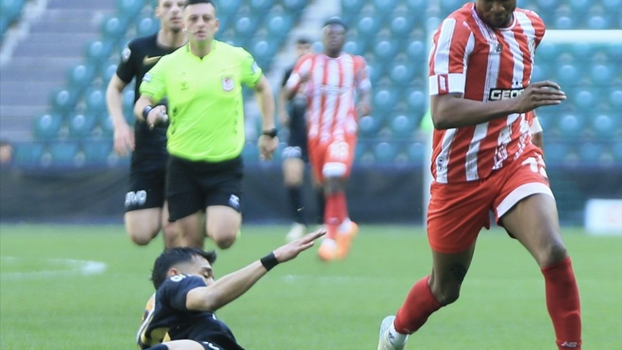 Boluspor, Yeni Malatyaspor'u Farklı Yendi