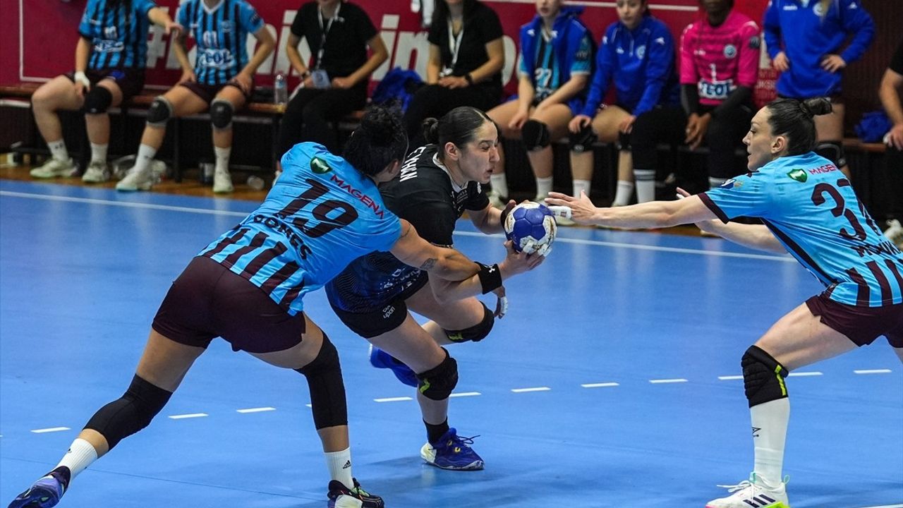 Bursa Büyükşehir Belediyespor Kadın Hentbol Takımı Türkiye Kupası'nı Kazandı