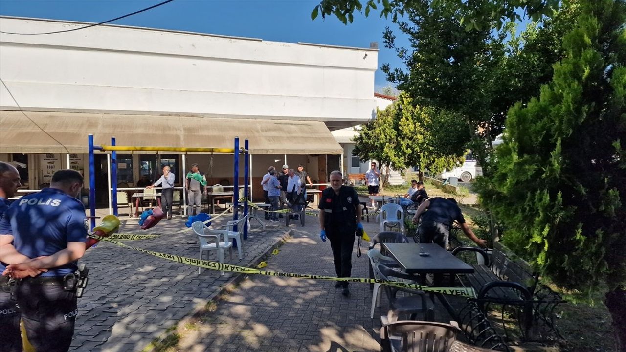 Bursa'da Otobüs Terminalinde Silahlı Kavga: 1 Yaralı