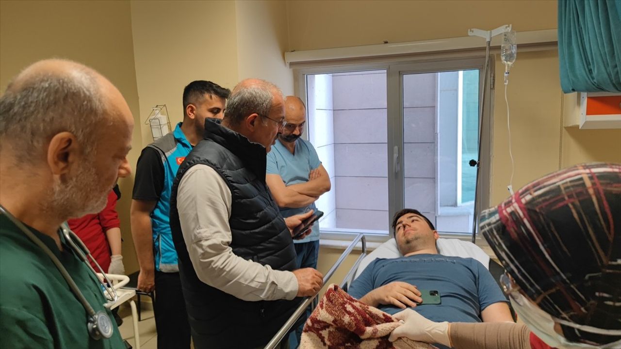Çanakkale'de Feci Kaza: 8 Ölü, 20 Yaralı
