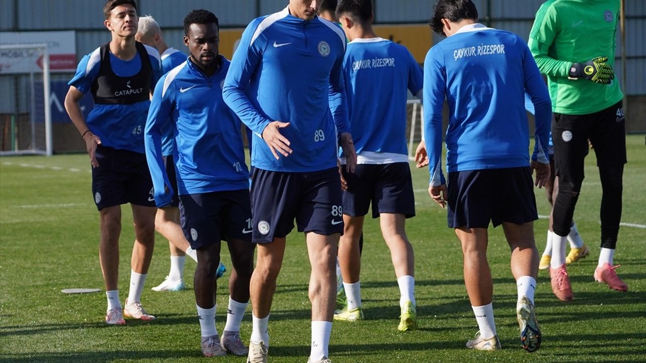 Çaykur Rizespor, Beşiktaş Maçına Hazırlanıyor