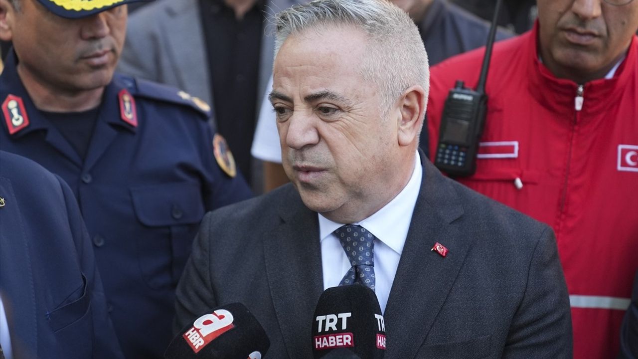 Çekmeköy'deki İnşaat Göçüğünde Bir İşçi Hayatını Kaybetti, Diğeri Yaralı