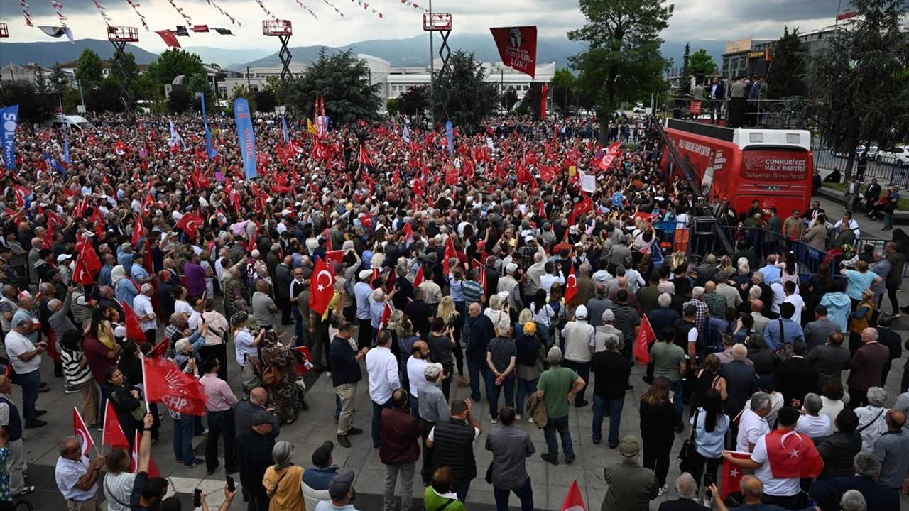 CHP Genel Başkanı Özgür Özel Düzce'de Konuştu