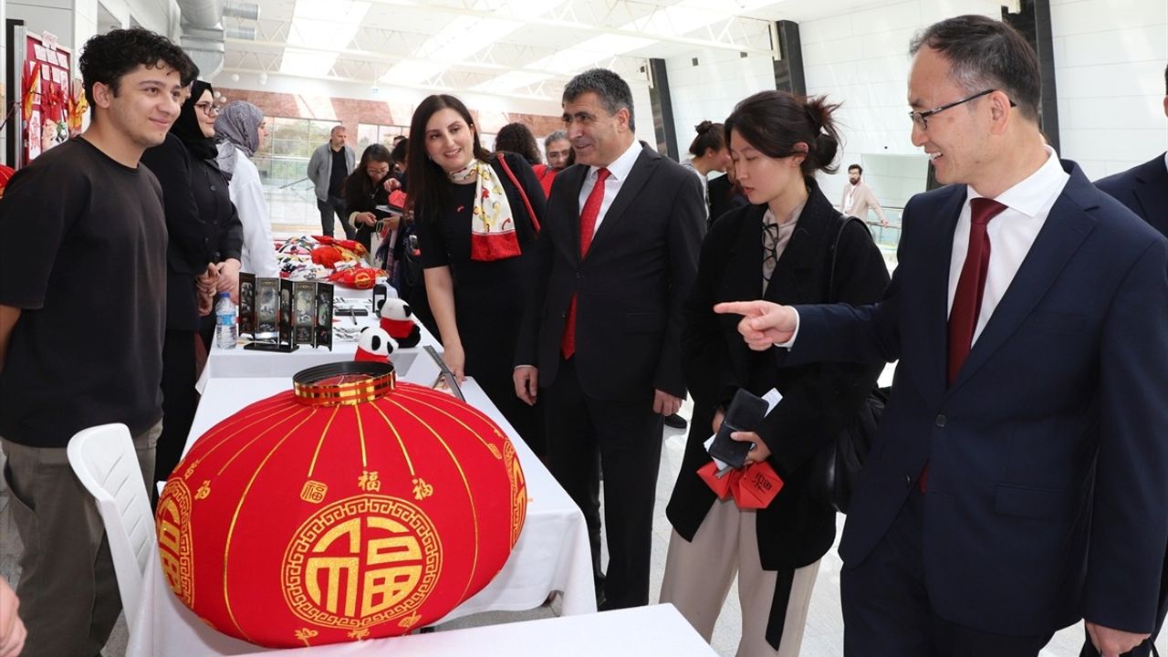 Çin Büyükelçisi Nevşehir Üniversitesi'ni Ziyaret Etti