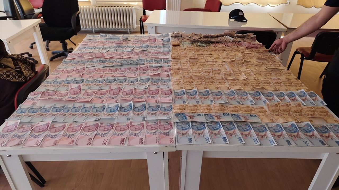 Çorum'da Dilencilerden Şaşırtan Gelir