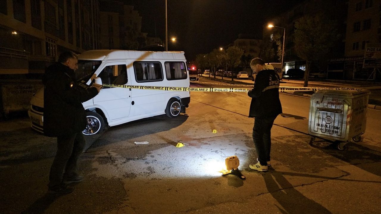 Çorum'da Silahlı Saldırı: Bir Kişi Ağır Yaralandı