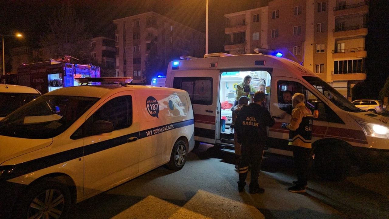 Çorum'da Yangın: 6 Kişi Dumandan Etkilendi
