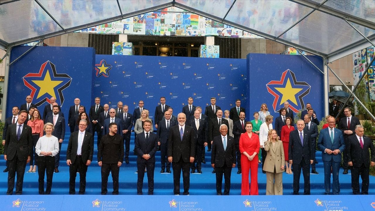 Cumhurbaşkanı Erdoğan, Avrupa Siyasi Topluluğu 6. Zirvesi'nde