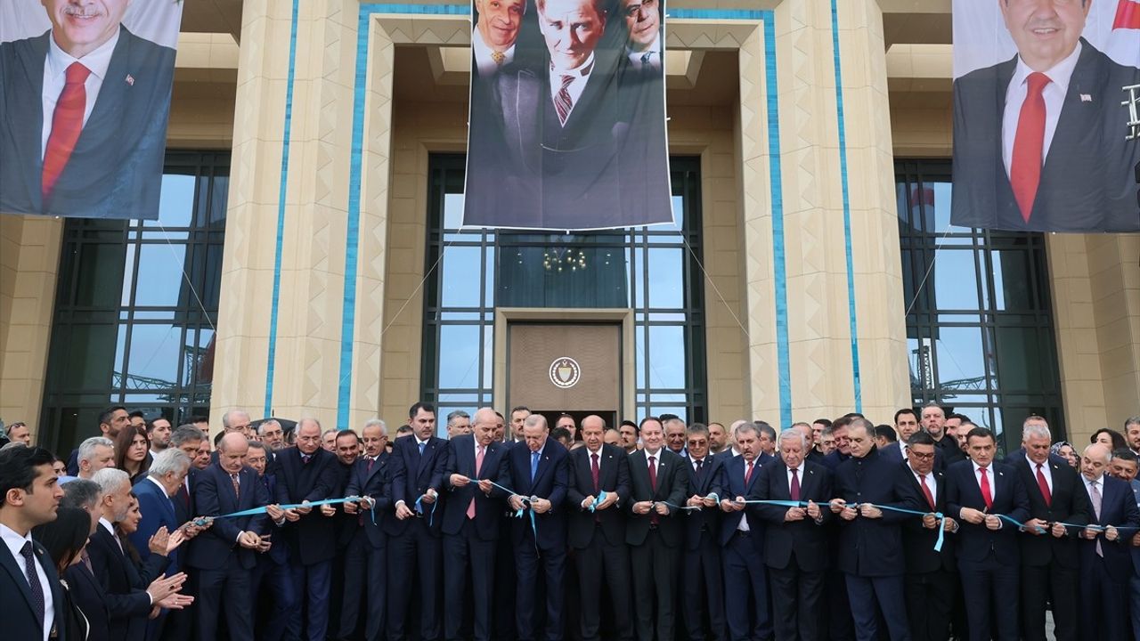 Cumhurbaşkanı Erdoğan, KKTC Cumhuriyet Yerleşkesi'ni Açtı