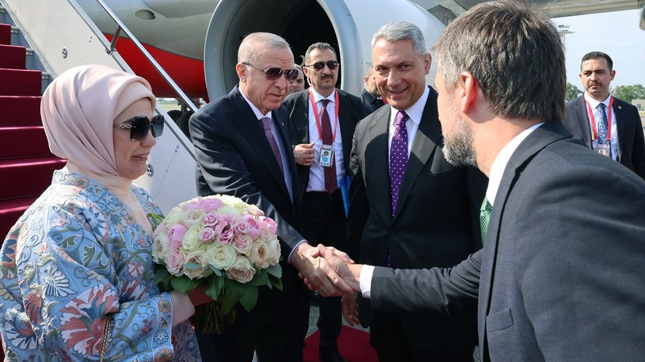Cumhurbaşkanı Erdoğan, Macaristan'da TDT Zirvesine Katıldı