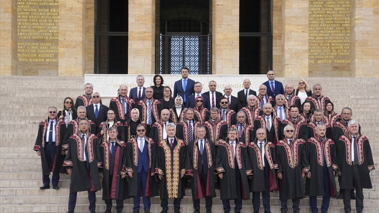 Danıştay Başkanı Zeki Yiğit, Anıtkabir'i Ziyaret Etti