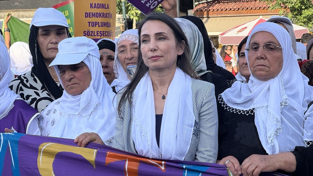 DEM Parti Eş Genel Başkanı Hatimoğulları'nın Diyarbakır Ziyareti