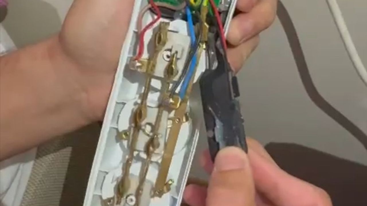 Denizli'de Günlük Kiralık Evde Gizli Kamera Skandalı