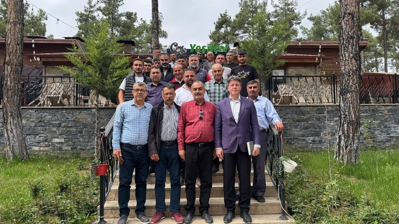 Denizli'de Koyun Geçirme Yarışması Kuraklık Nedeniyle Temmuz'a Alındı