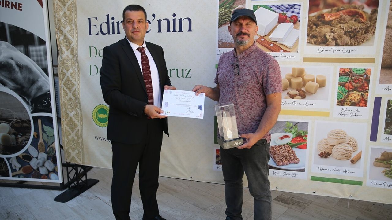Edirne'de Geleneksel Gül Reçeli Yapımı Etkinliği