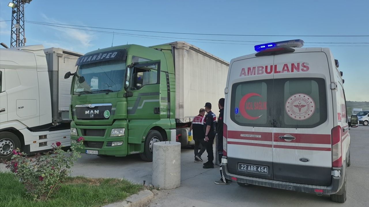 Edirne'de Tır Sürücüsü Araçta Ölü Bulundu