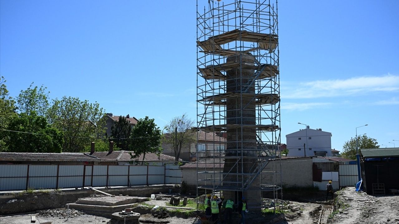 Edirne'deki Şeyh Şüceaddin Camisi'nin Restorasyon Çalışmaları Devam Ediyor