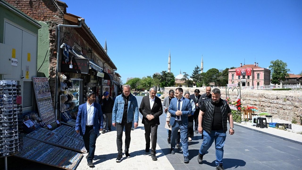 Edirne'deki Tarihi Han ve Hamam Restore Ediliyor