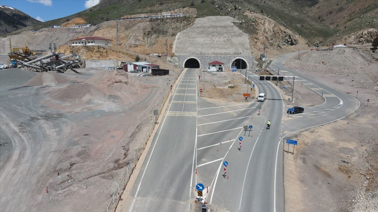 Eğribel Tüneli ile Karadeniz'den İç Bölgelere Güvenli Ulaşım